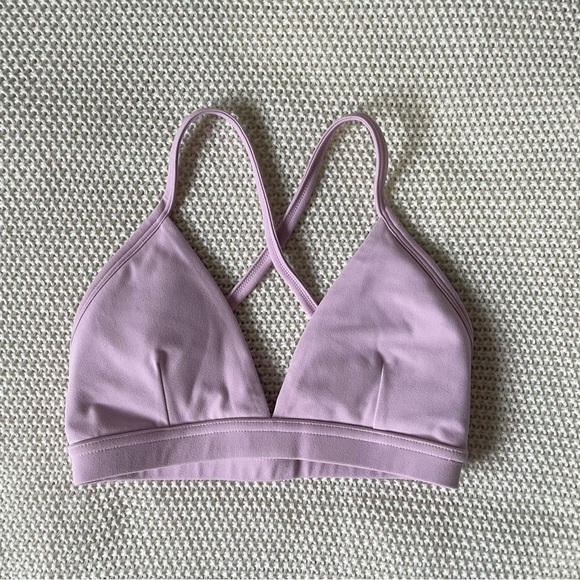 437 Active Sports Bra - Picture 3 of 9